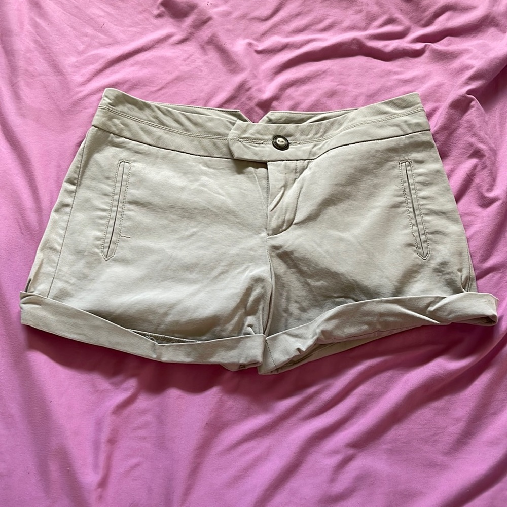 Size 5 khaki shorts